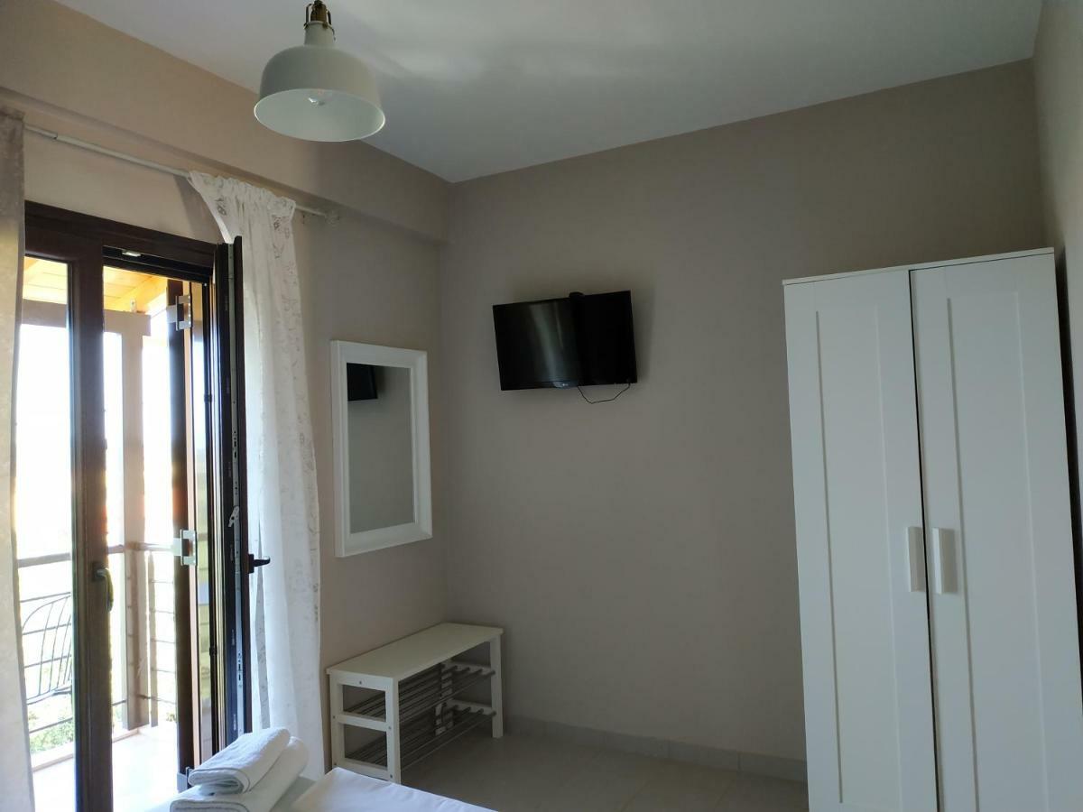 Angeo Apartments Сивота Экстерьер фото